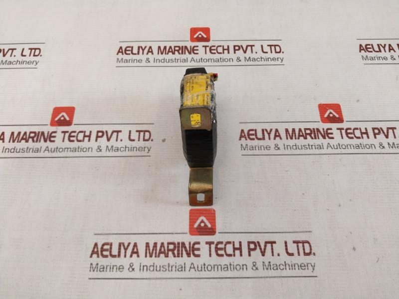 Gilbert & Maxwell Tid Current Transformer 660V 50Hz 250/5A