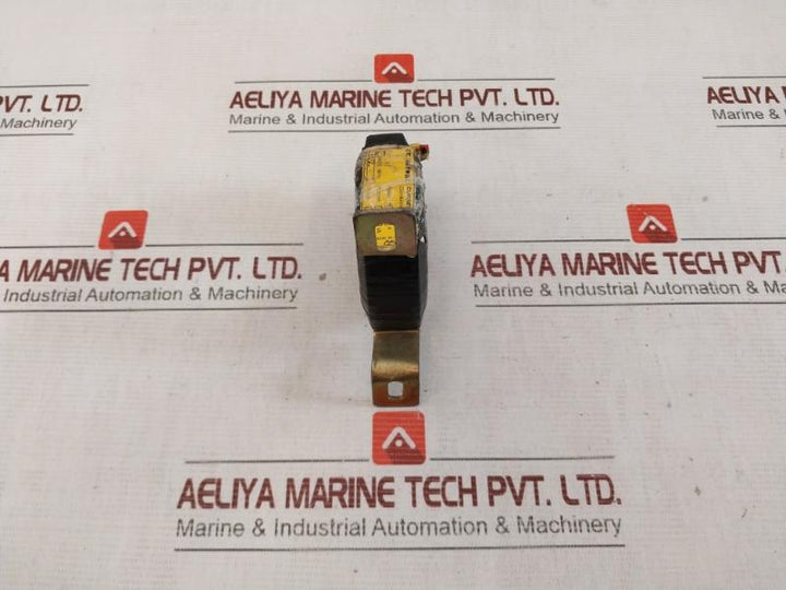 Gilbert & Maxwell Tid Current Transformer 660V 50Hz 250/5A