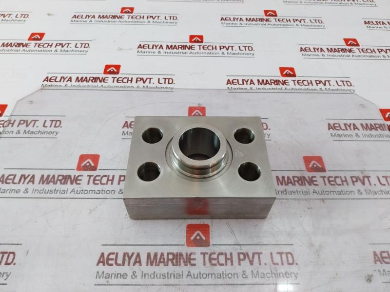 Gilmore 27024 W.P. 5K Pat. 6318400 1-1/2'' Shuttle Valve 1900500-11