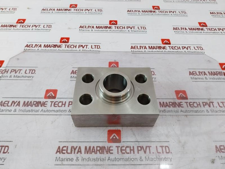 Gilmore 27024 W.P. 5K Pat. 6318400 1-1/2'' Shuttle Valve 1900500-11