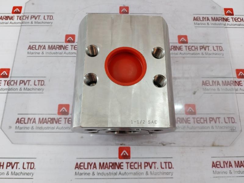 Gilmore 27024 W.P. 5K Pat. 6318400 1-1/2'' Shuttle Valve 1900500-11