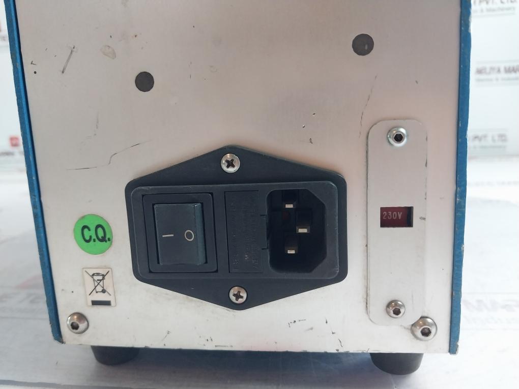 Giussani Pyros 650 Thermostatic Temperature Calibrator Tlk 39 J726 09 115/230 V-