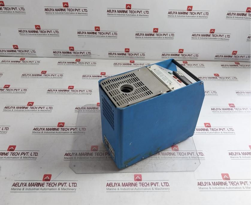 Giussani Pyros 650 Thermostatic Temperature Calibrator Tlk 39 J726 09 115/230 V-