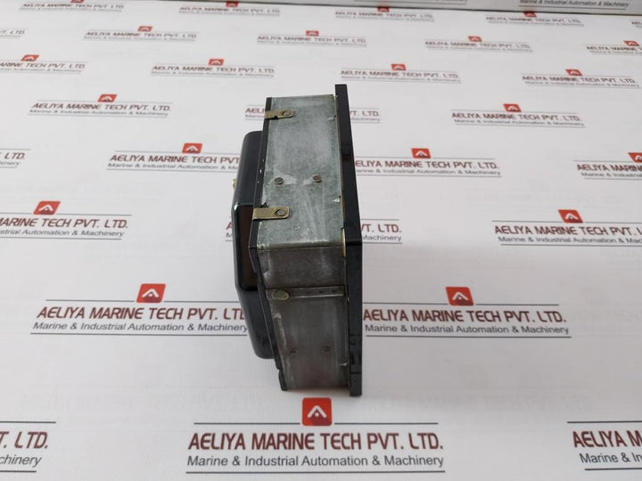 Gossen 450/500V Frequency Meter 56-64 Hz