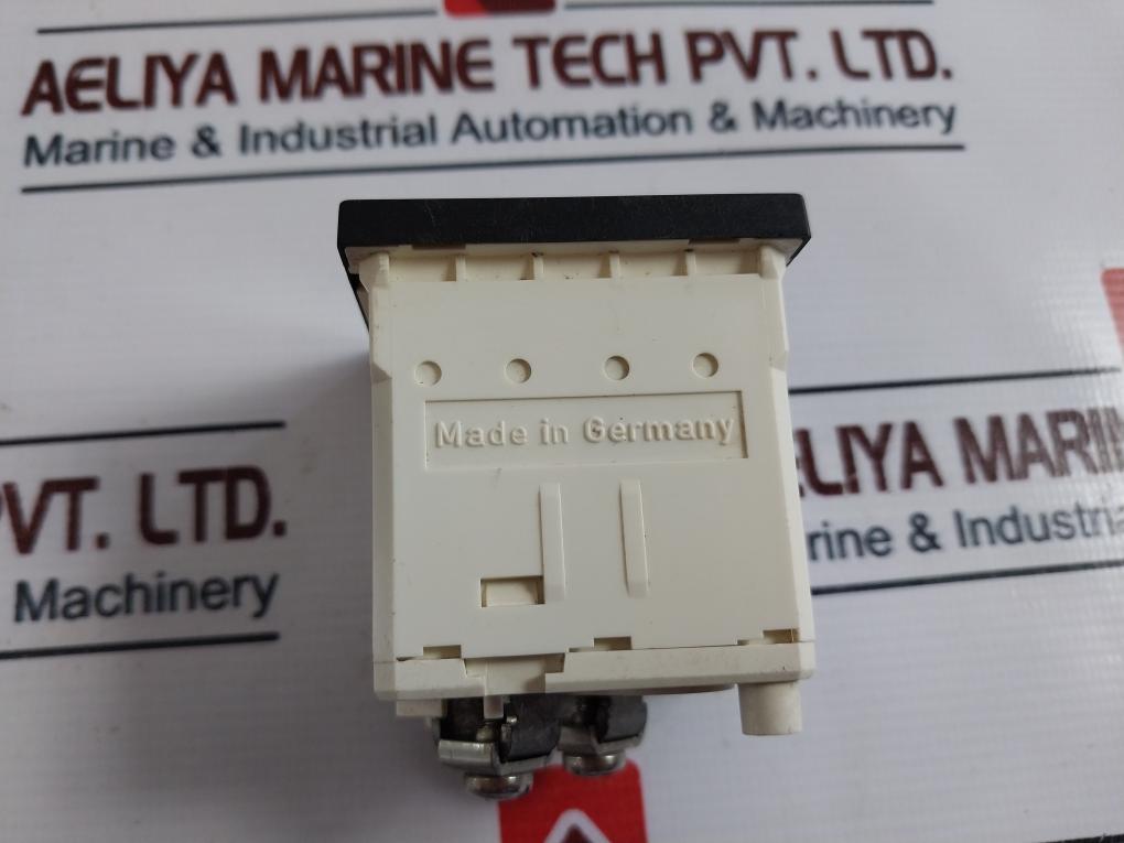 GOSSEN 60/5A Analog Ammeter