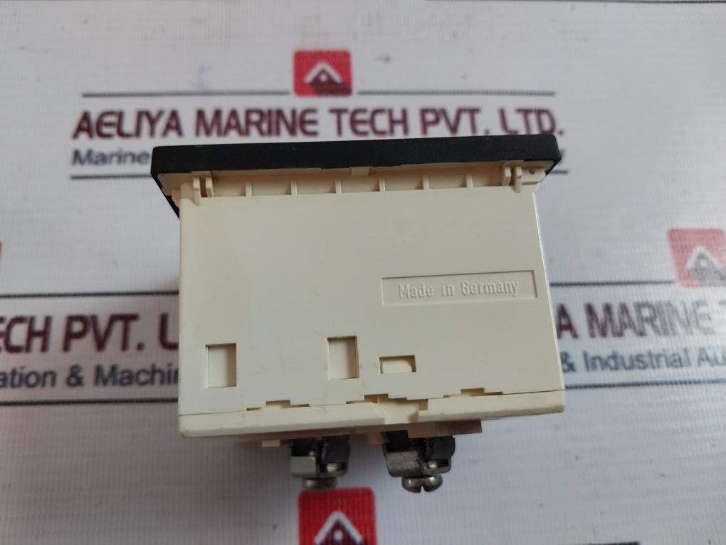 GOSSEN 75/5A Analog Ammeter