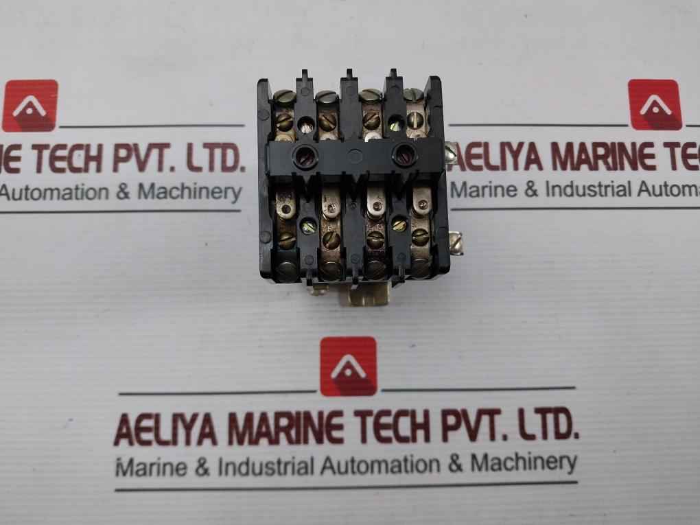 Gould 2180D.Fe40Hz_29 Power Contactor