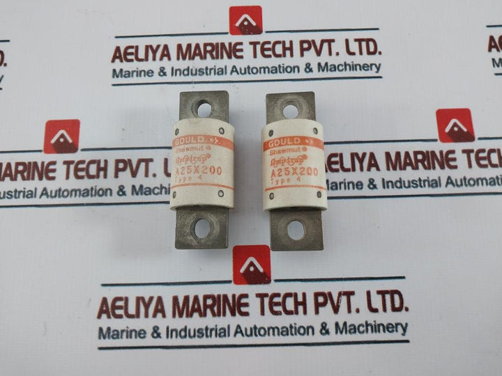 Gould Shawmut A25X200 Fuse 200 Amp 250V Ac