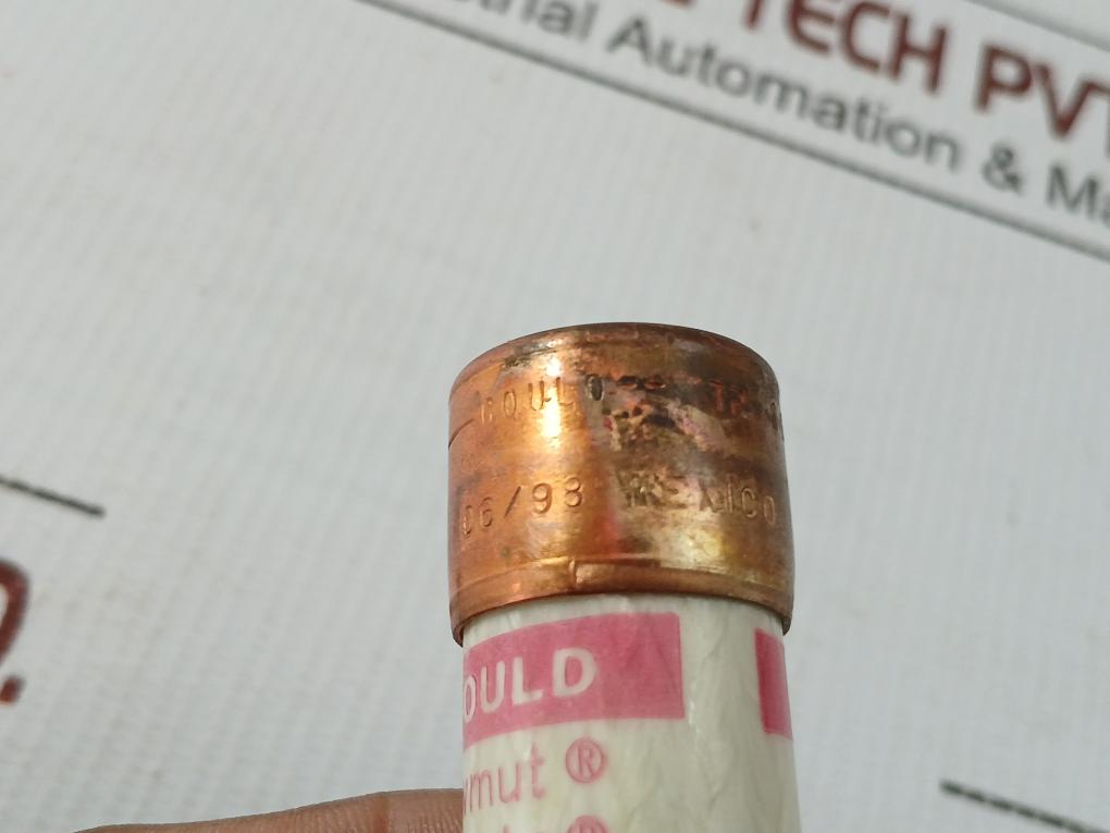 Lot Of 4X Fuse Tr60R Gould Shawmut 250Vac