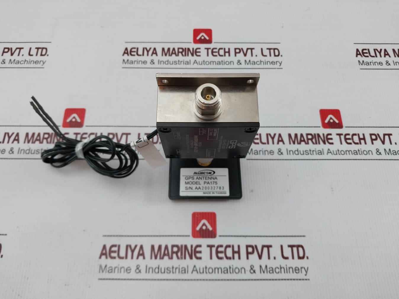 Gps Networking Hnrrkamp-n/5/220 Reradiating Amplifier 1.5 Meter 5v Pa175