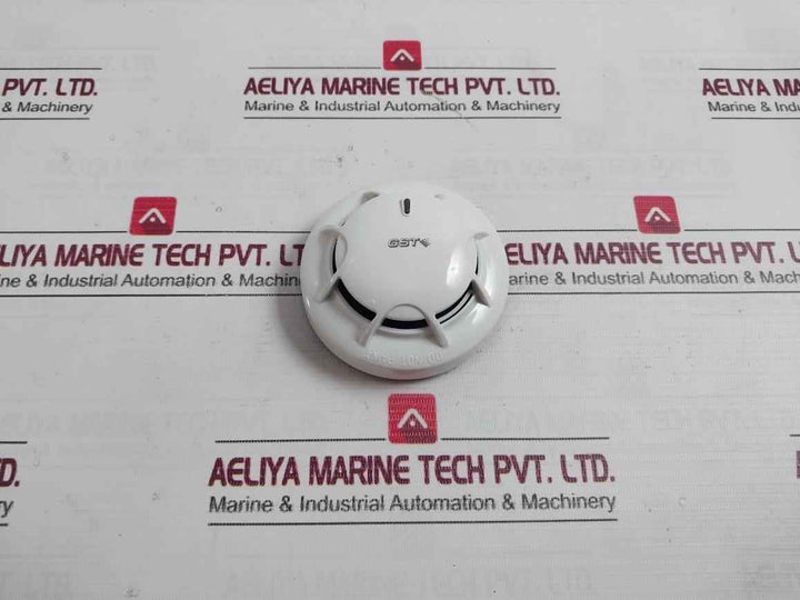 Gst Dc-9102E Conventional Photoelectric Smoke Detector 24Vdc 55Ma 0832-cpr-f0003