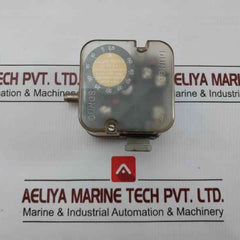 Gw 50 A4 Pressure Switch For Gases And Air Dungs Ip54