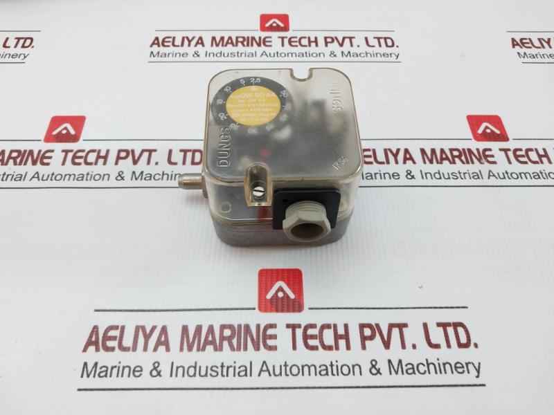 Gw 50 A4 Pressure Switch For Gases And Air Dungs Ip54
