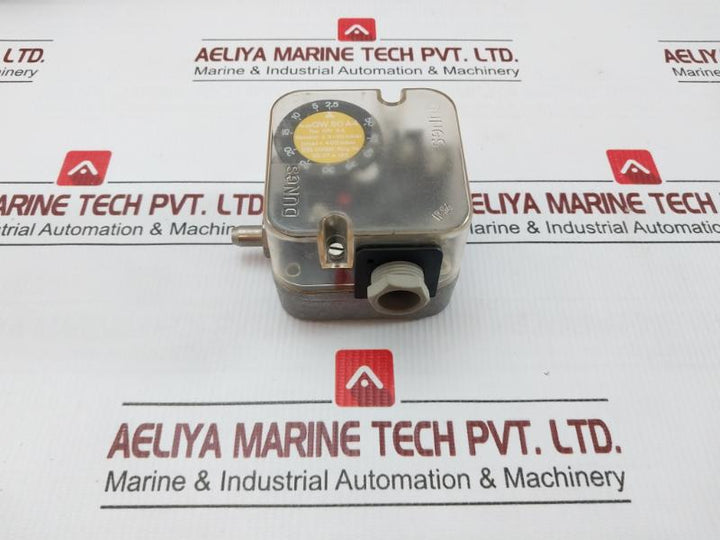 Gw 50 A4 Pressure Switch For Gases And Air Dungs Ip54