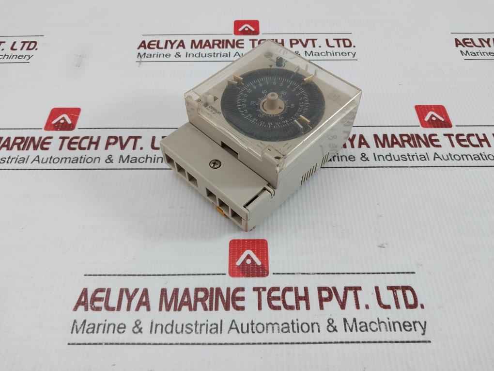 H2F-df Motor Time Switch Omron 15A 250Vac