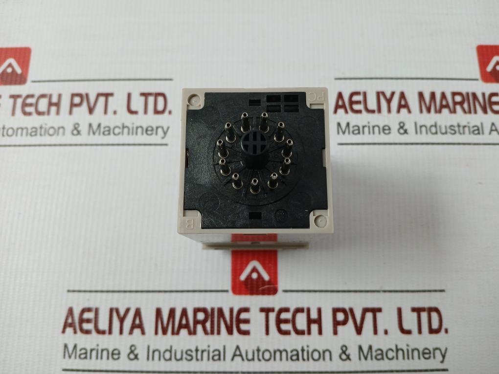 H3Ba-n Omron 5A 250Vac Analog Timer Relay