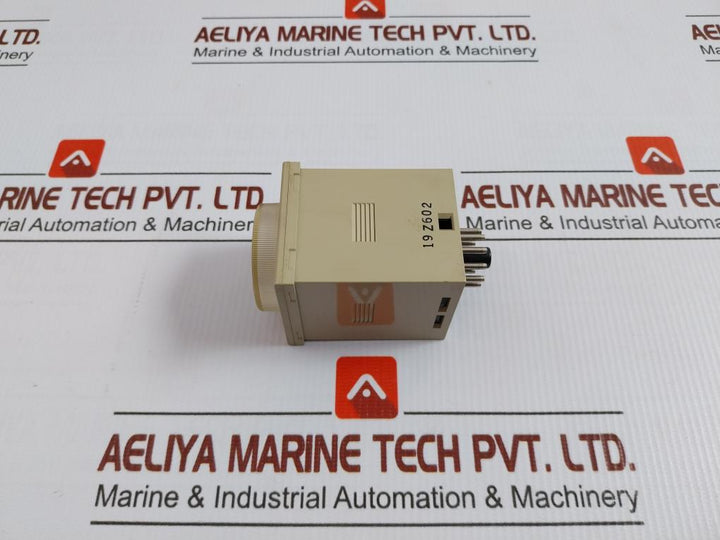 H3Cr-a Omron Multifunction Time Delay Relay 0-30Sec 100-240Vac