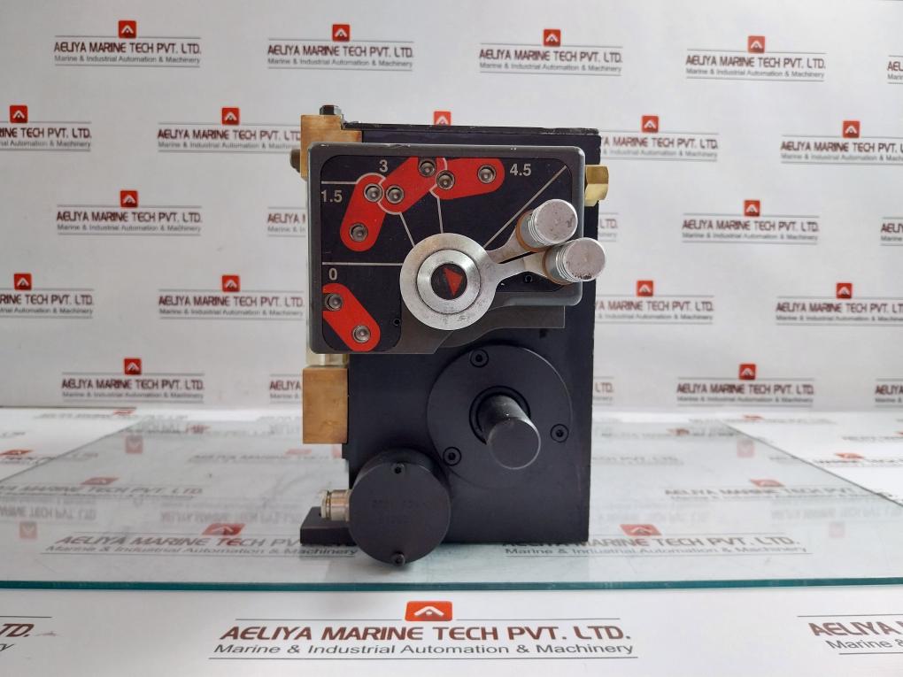 HJ7-526-12-Lubricator-Ss50Mc-290-cm-Piston-03-5-Hans-Jensen-210372-7