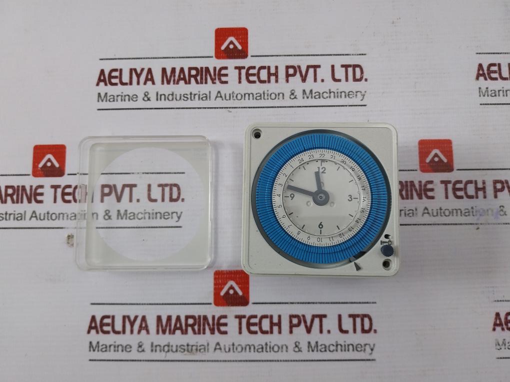 Hager EH 711 Time Switch + Reserve 230V, 16A