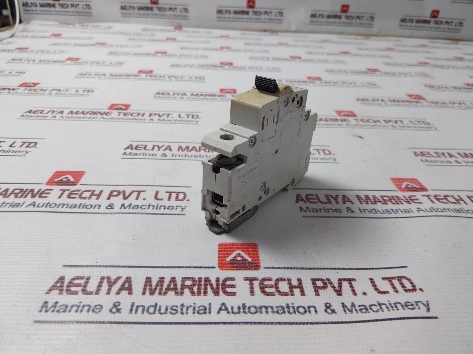 Hager Nc 116N Miniature Circuit Breaker 240/415V 325061 463787 2