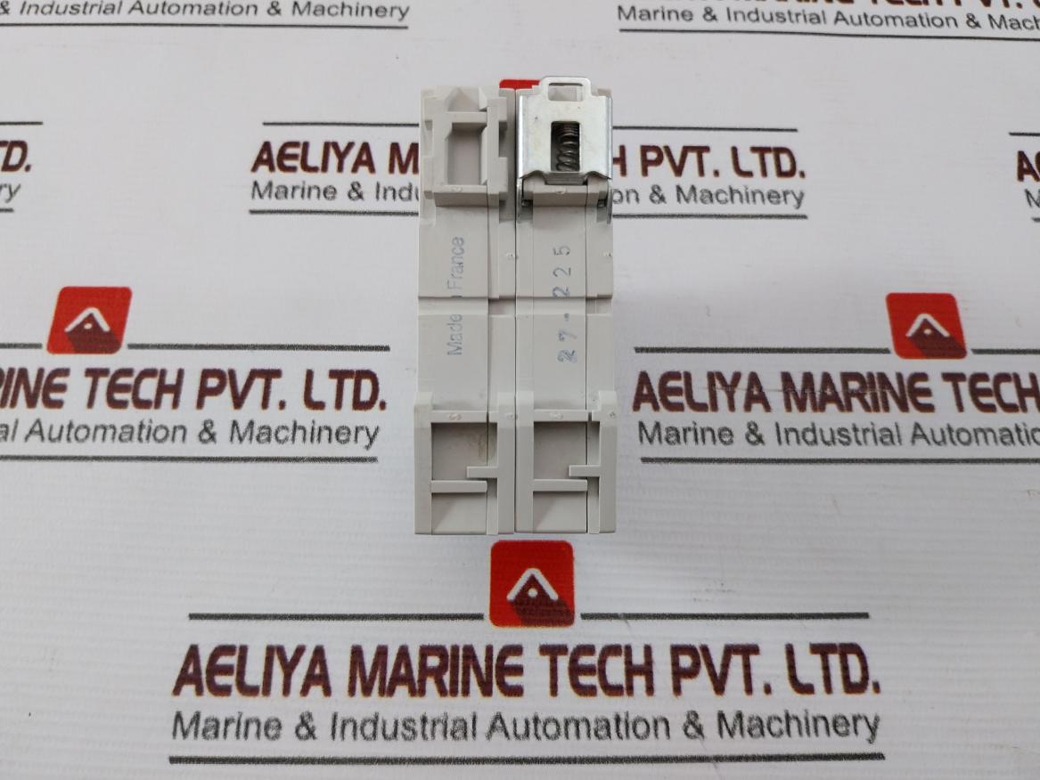 Hager Sb 316 3-pole 16A Modular Switch Module 400 V 50 Hz