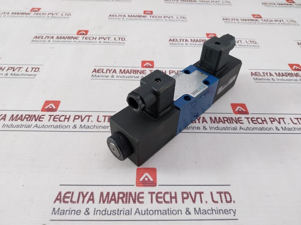 Hagglunds Denison Directional Control Valve 24VDc