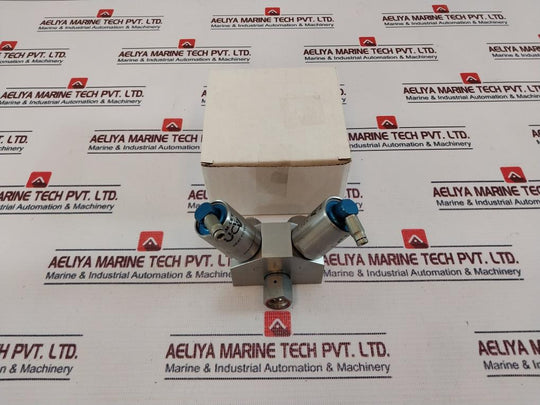 Ham-let Hmb21-4Lklclc-gf4 Dual Head Valve 0189-n