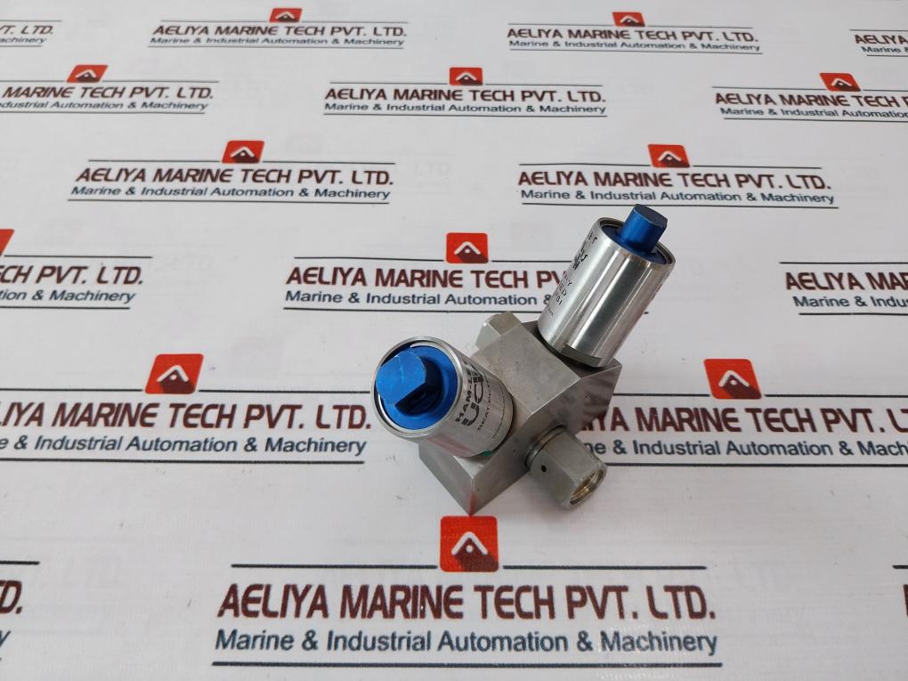 Ham-let Hmb21-4Lklclc-gf4 Normaly Closed Dual Head Valve