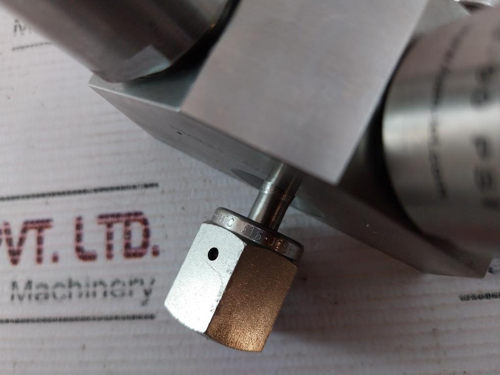 Ham-let Hmb21-4Vklclc-gf4 Normally Closed Valve Htc-316 Jc8 60-90 Psi