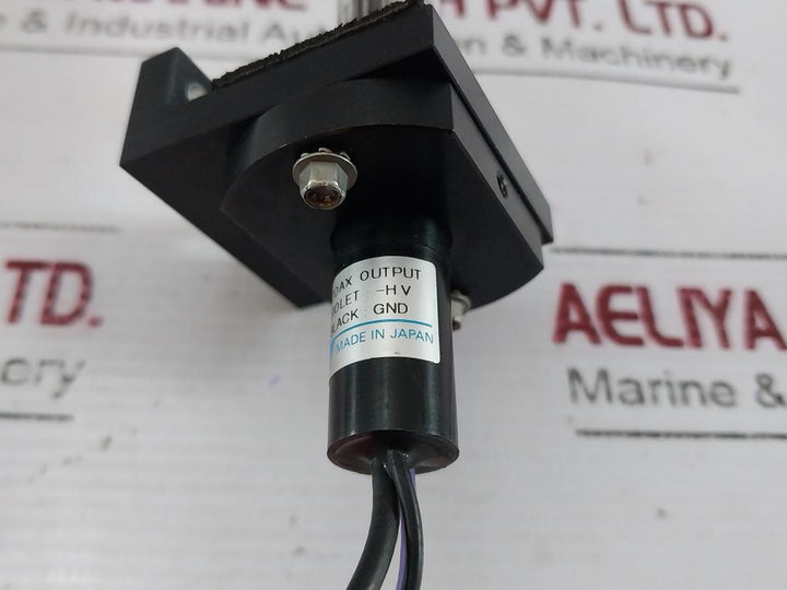 Hamamatsu E849-93 Atx Photomultiplier Tube R647-01 Violet Coax Output