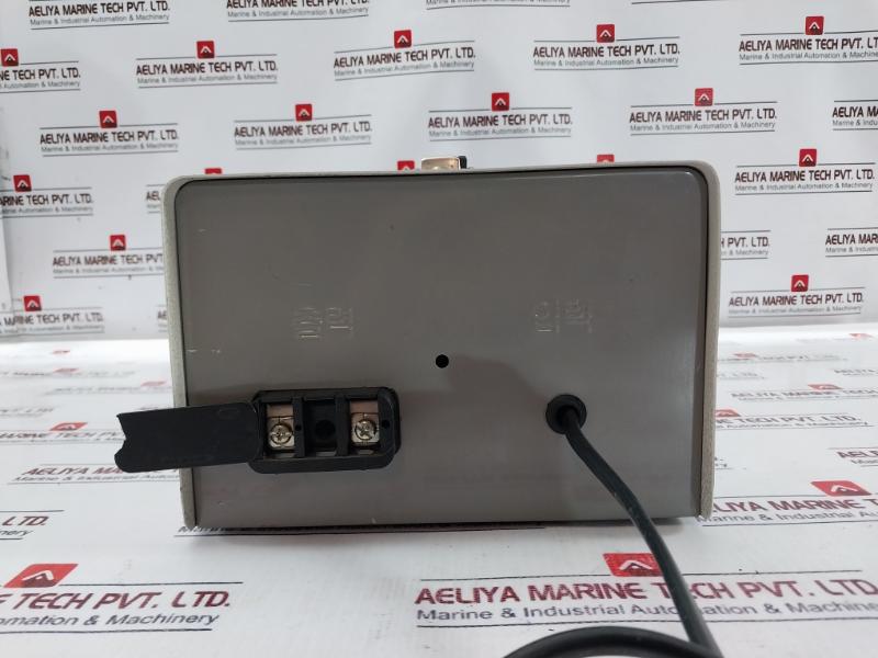 Hanil 3Kva Up Transformer Model 13.6A-60Hz