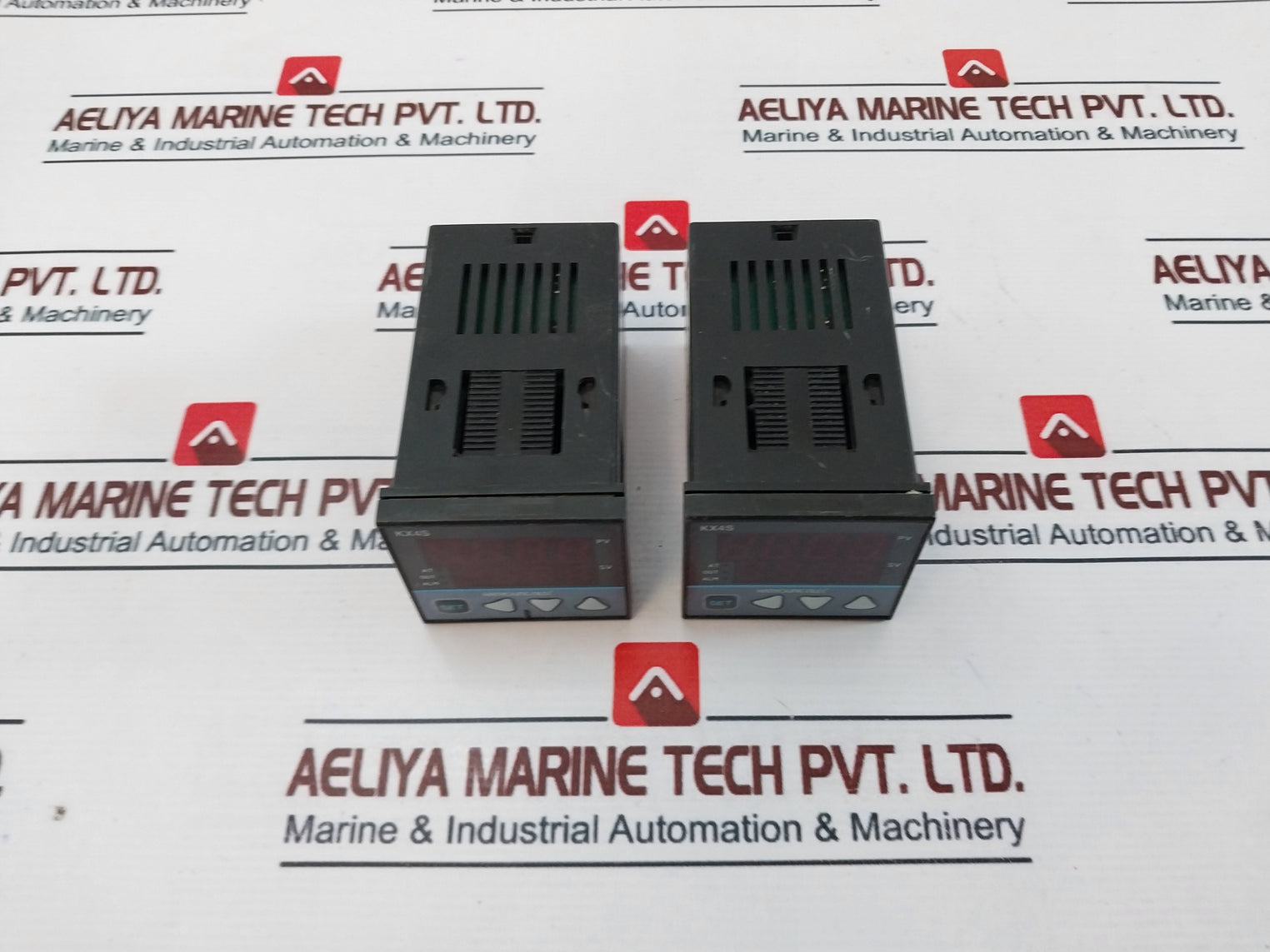 Hanyoung Nux Kx4S-mcna Digital Temperatrue Controller 100-240 Vac 50-60 Hz 5.5Va