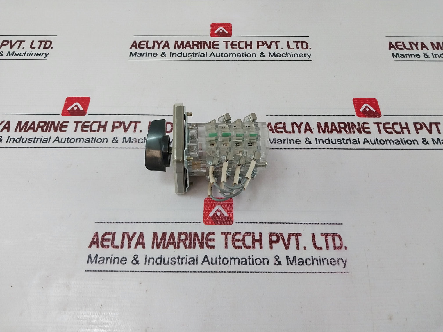 Hanyoung Nux Hy-sq5-s-h-2402 Cam Switch 10A 250Vac