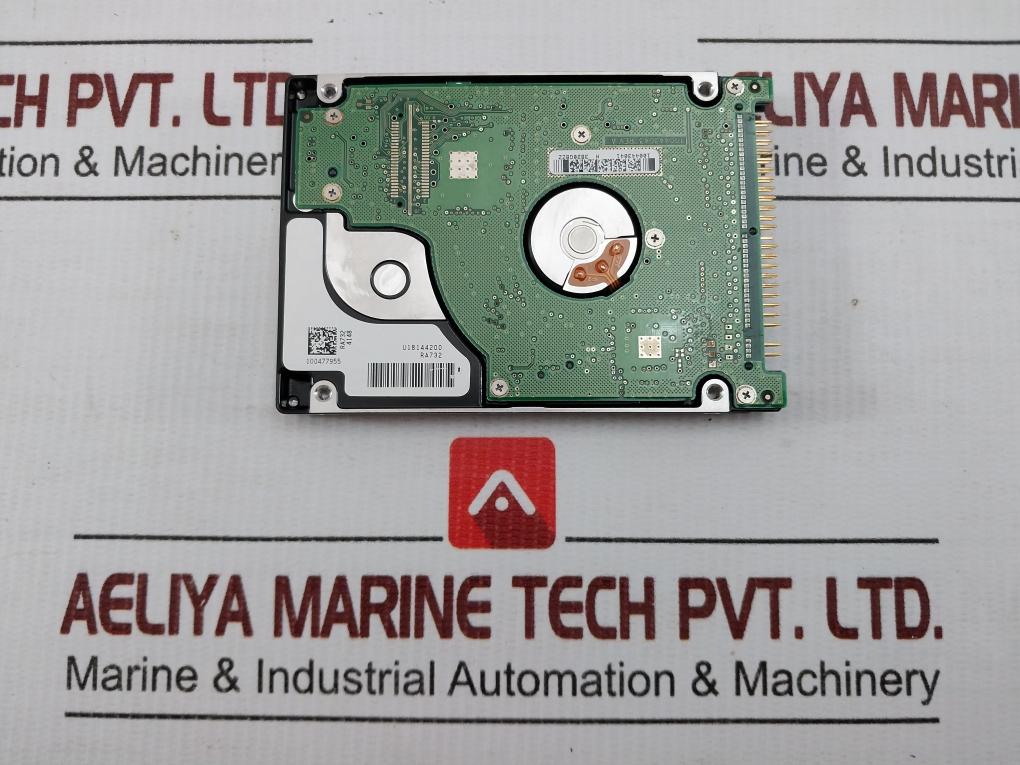 Hard Disk Drive 9Dh03A-750 30 Gb 5V Dc 0.487 A Seagate St930817Am