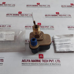 Harwil Q-5/3/2/C Fluid Flow Switch 250Vac 1/2Amp A018A