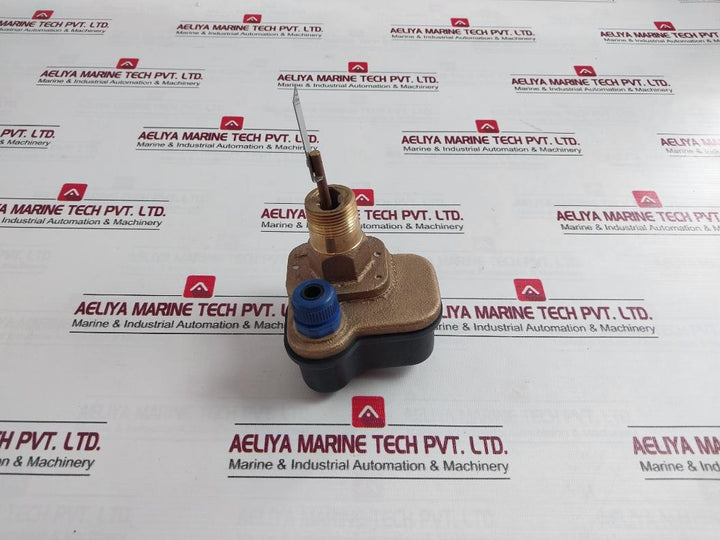 Harwil Q-5/3/2/C Fluid Flow Switch 250Vac 1/2Amp A018A