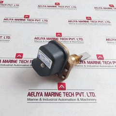 Harwil Q-5/3/2/C Fluid Flow Switch 250Vac 1/2Amp A018A