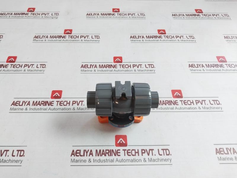 Hayward Tbh1150Astv0000 Tbh Series Ball Valves True Union 1-1/2” Pvc Fpm Nsf/Ansi 61 & 372