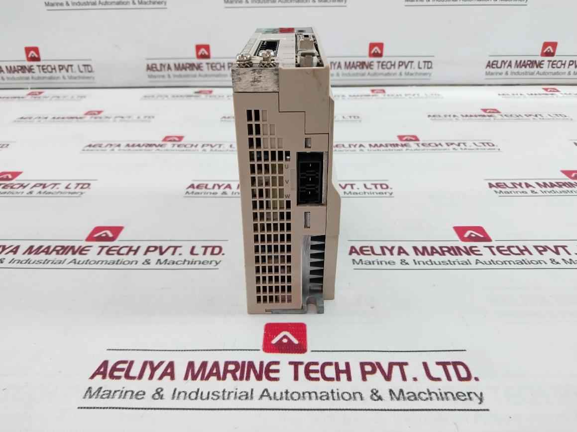 Hcfa Sv-x3T5075A-a-ec Servo Motor Drive Ac200-240V 50/60Hz 750W