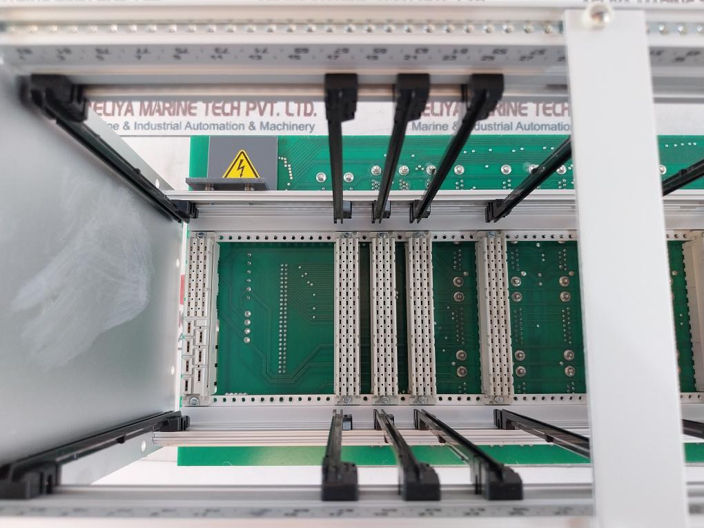 Hegenscheidt Mfd YG41 Module Rack with Backpanel