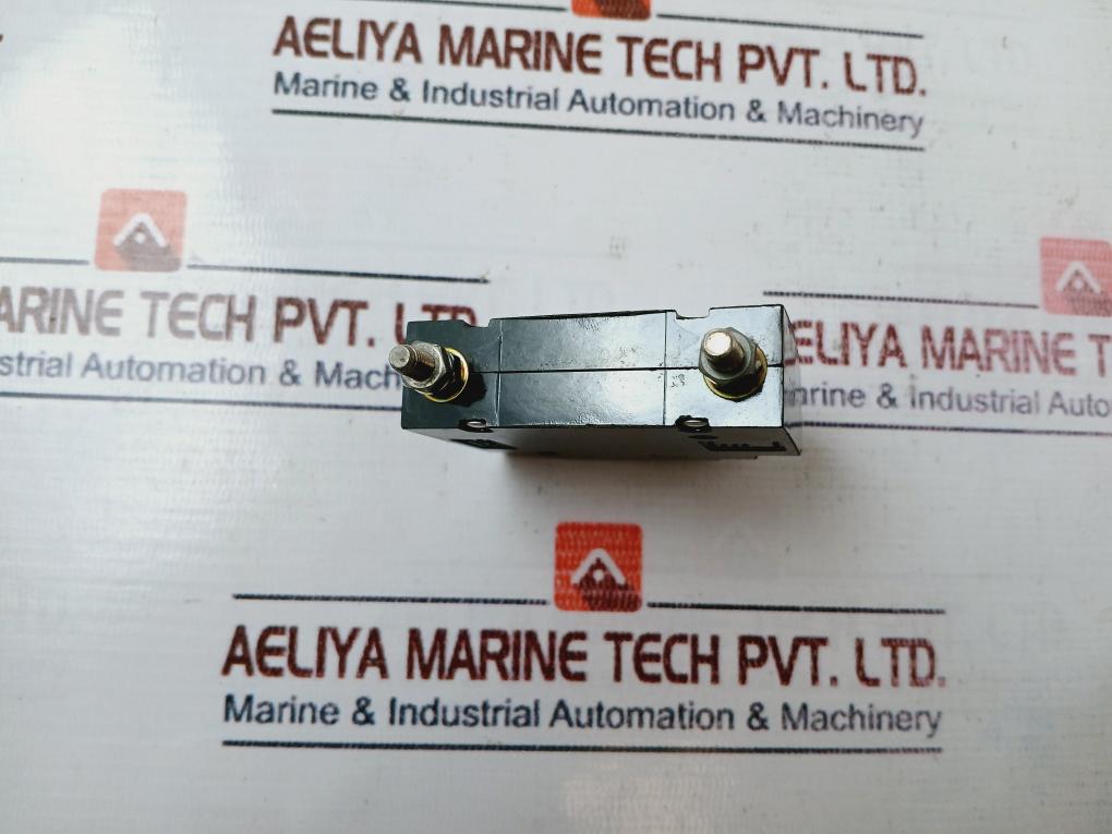 Heinemann Am1-a3-a Am1-z139-1 Circuit Breaker 240V 50/60Hz