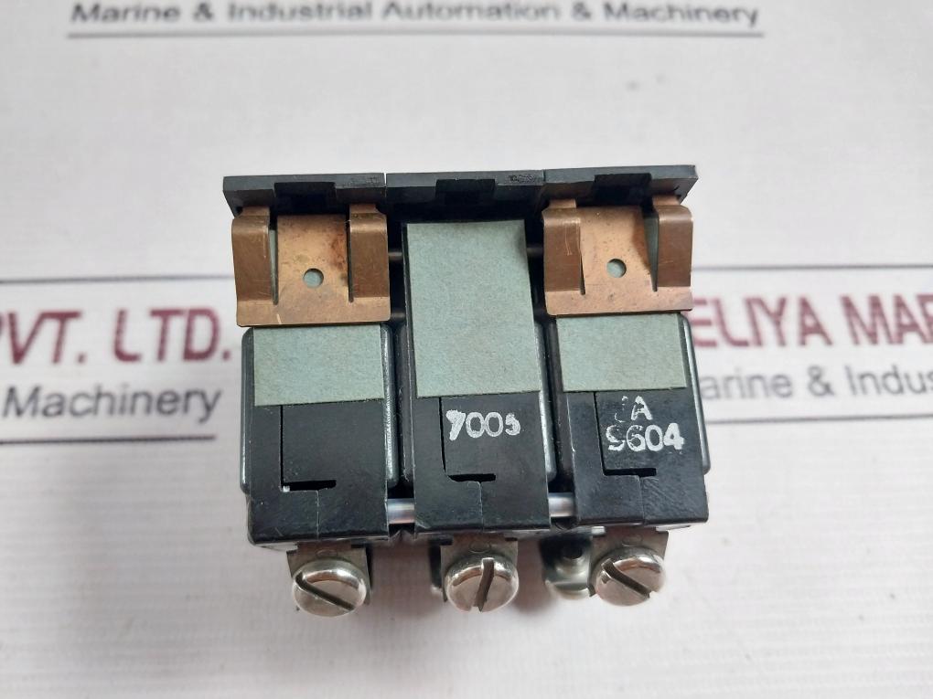 Heinemann Jb3S-z12-5 Circuit Breaker 250V 3Hab7847-1 1500A/P2