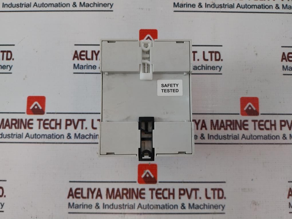 Helvar Digidim 452 Universal Dimmer 50/60Hz