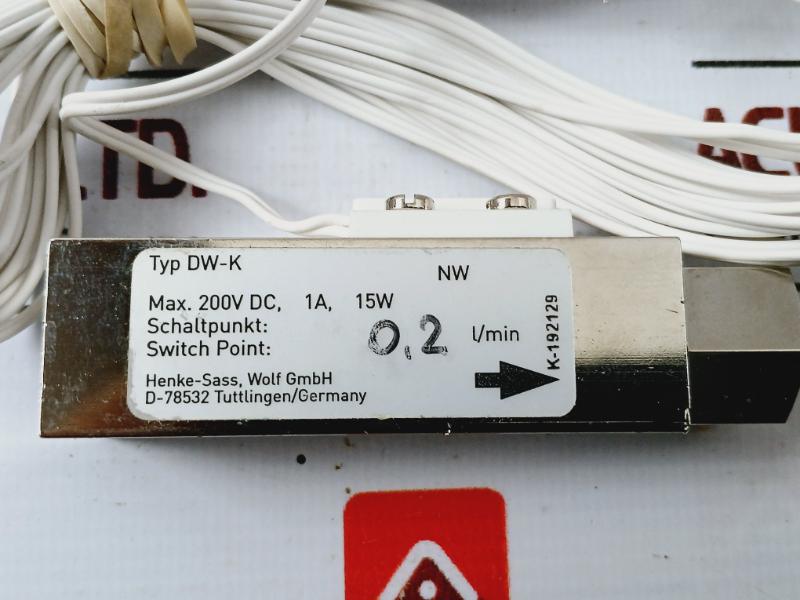 Henke-sass Dw-k Piston Flow Switch 0.2 L/Min 200V Dc 1A 15W