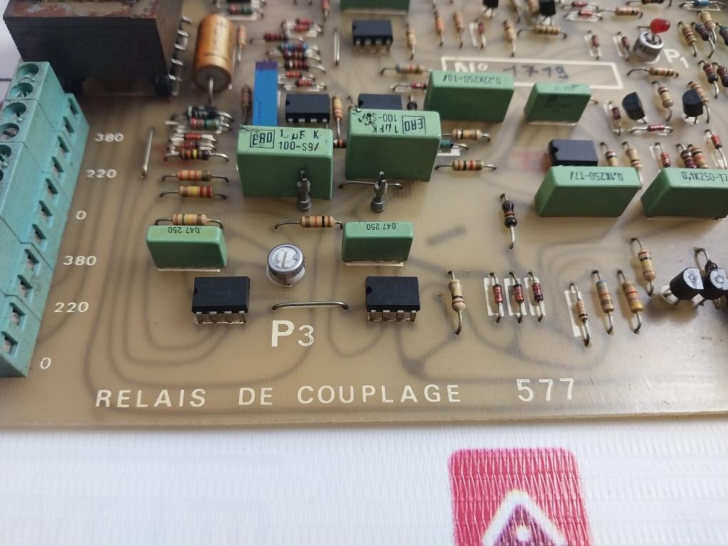 Hennequin 577_01_05 Relais De Couplage 577/Coupling Relay 577