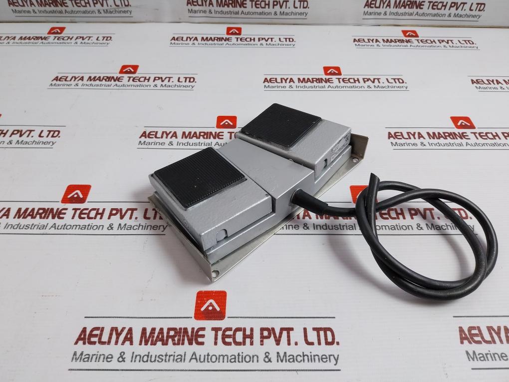 Herga 3A 250V Ac General Purpose Footswitch 6289-sb