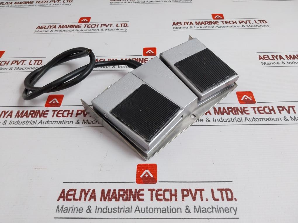 Herga 3A 250V Ac General Purpose Footswitch 6289-sb