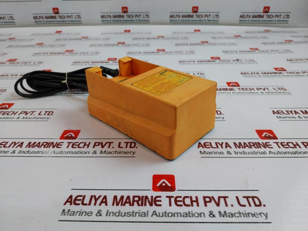 Hetronic Uch-2-ac-ex2 Mini Battery Charger 90-270Vac 300Ma Ip65