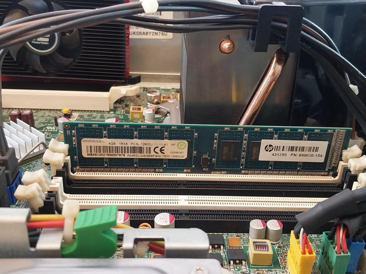 Hewlett-packard D10-240p2a Hp Compaq Elite 8300 Sff Pc Rev-b
