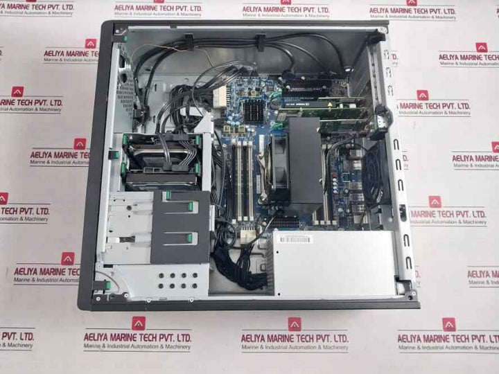 Hewlett-packard Z440 Workstation H92, P2014 100-240V/9.5A 50-60Hz 700W